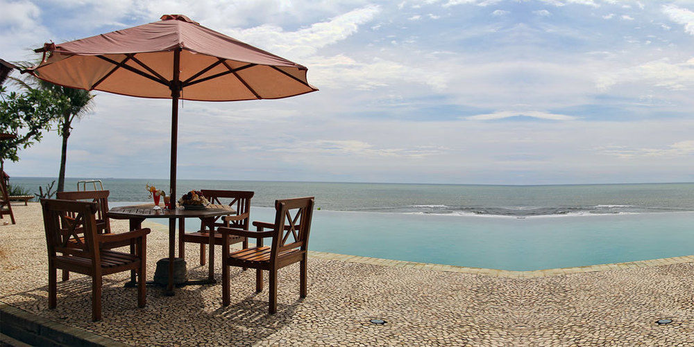 Queen Of The South Beach Resort Yogyakarta Exterior photo